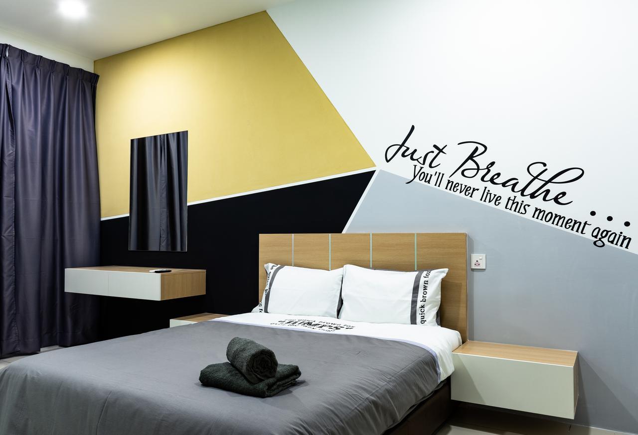 Southwest Island Suite By D Imperio Homestay Bayan Lepas Exterior foto