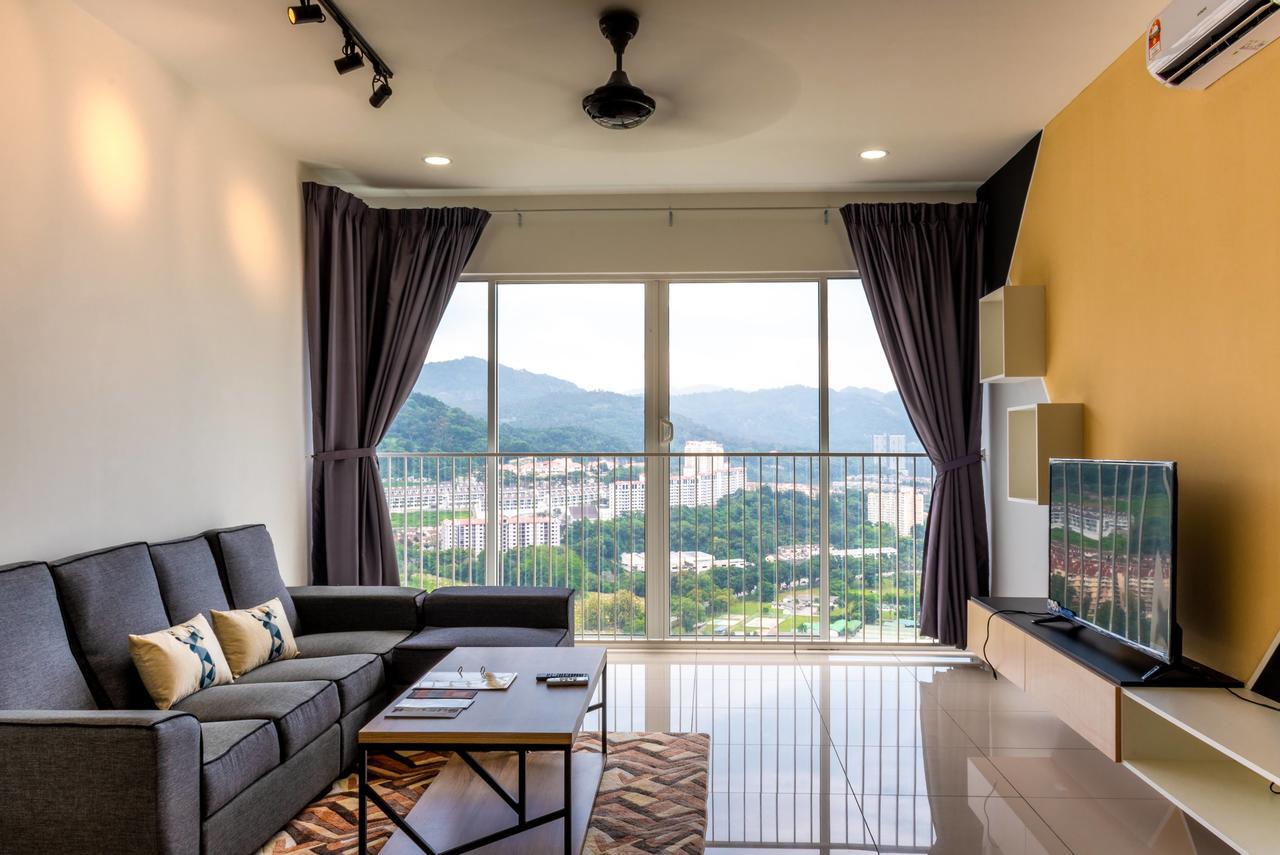 Southwest Island Suite By D Imperio Homestay Bayan Lepas Exterior foto